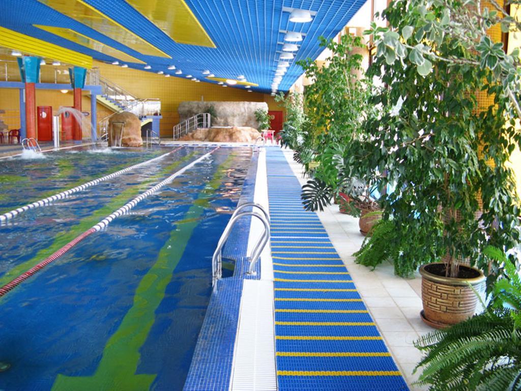 Hotel Sanatory Yunost Ratamka Exterior foto