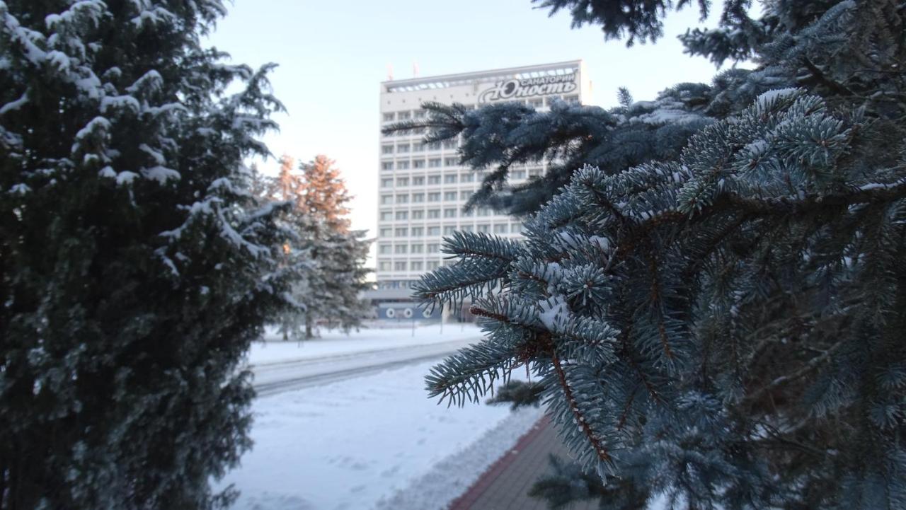 Hotel Sanatory Yunost Ratamka Exterior foto